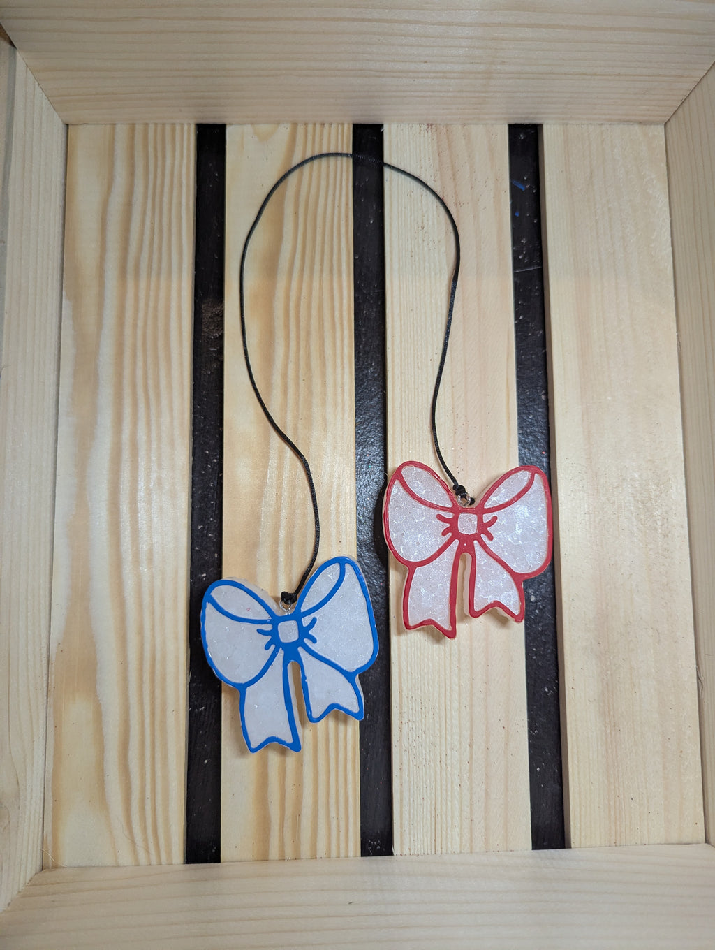 Bow Hanging Freshies